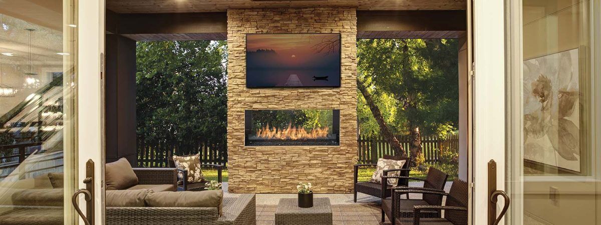 6424 Outdoor Linear Gas Fireplace